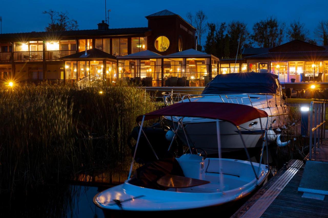 Wineport Lodge Glassan Exterior foto