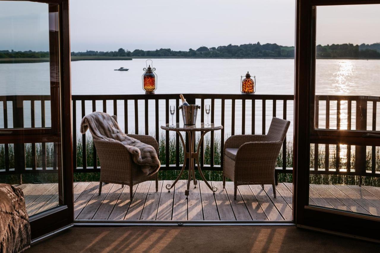 Wineport Lodge Glassan Exterior foto