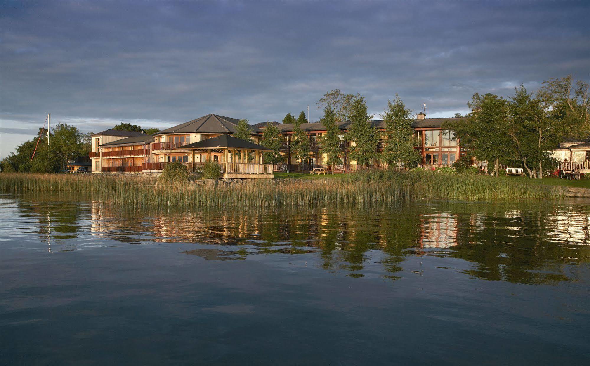 Wineport Lodge Glassan Exterior foto